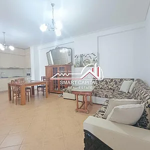 Apartament 2+1 me Qira – Mobiluar, Rr. – 300€ – Vlorë — Vlorë - Foto 3