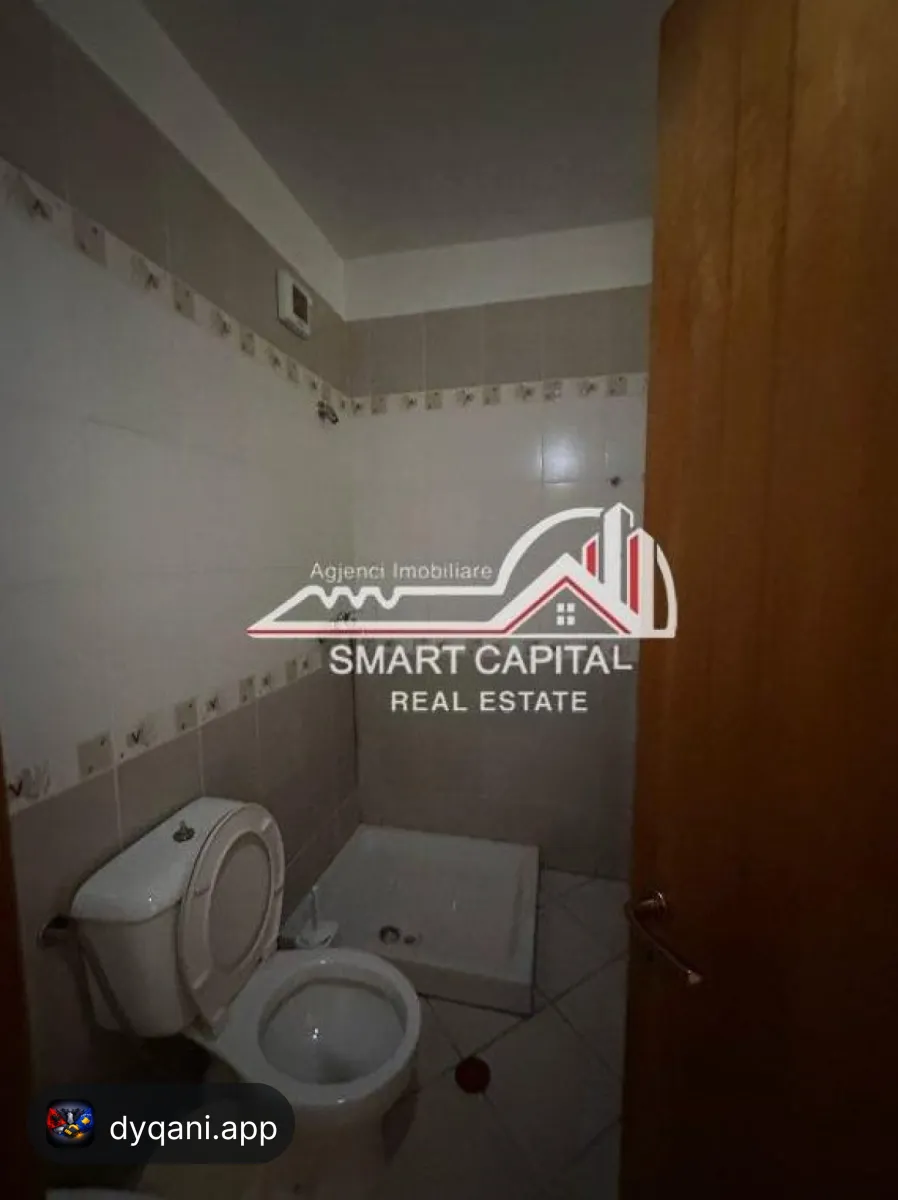 Apartament 2+1+2 me Qera – Mobiluar – 500€ – Vlorë – I mirë — Vlorë - Foto 9