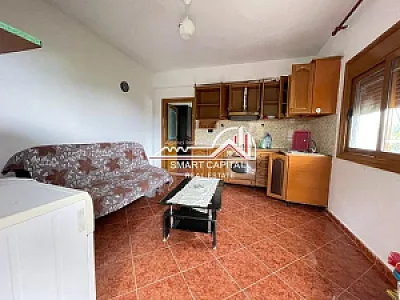Vilë 1+1 me Qira – Mobiluar me Ballkon – 150€ – Vlorë — Vlorë - Foto 1