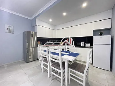 Apartament 3+1+2 me Qira – Mobiluar – 600€ – Vlorë – I mirë — Vlorë - Foto 2