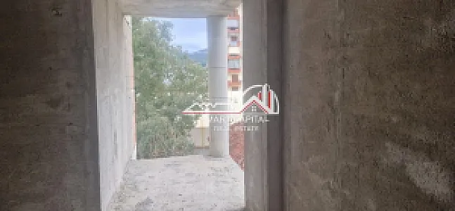 Apartament 2+1 në Shitje – 119 m² – 1,000€ – Vlorë – I mirë — Vlorë - Foto 1