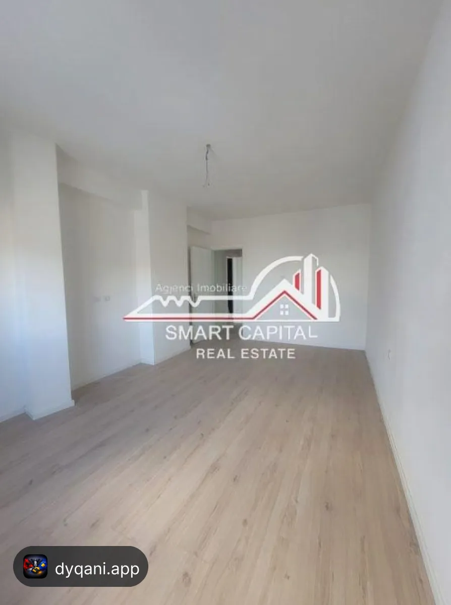Apartament 2+1 në Shitje – Ndërtim – 1,400€ – Vlorë – I mirë — Vlorë - Foto 2