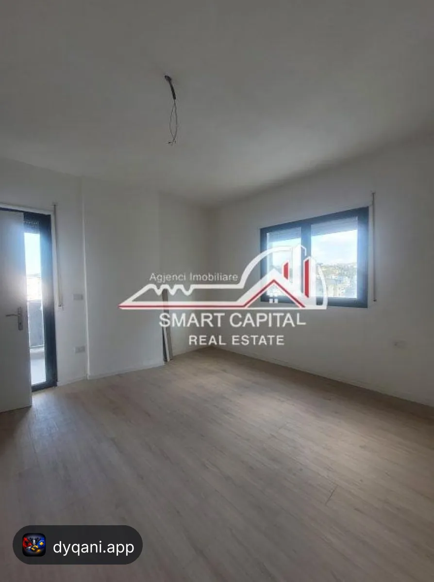 Apartament 2+1 në Shitje – Ndërtim – 1,400€ – Vlorë – I mirë — Vlorë - Foto 4