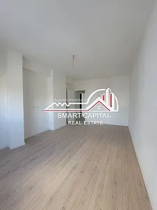 Apartament 2+1 në Shitje – Ndërtim – 1,400€ – Vlorë – I mirë — Vlorë - Foto 6