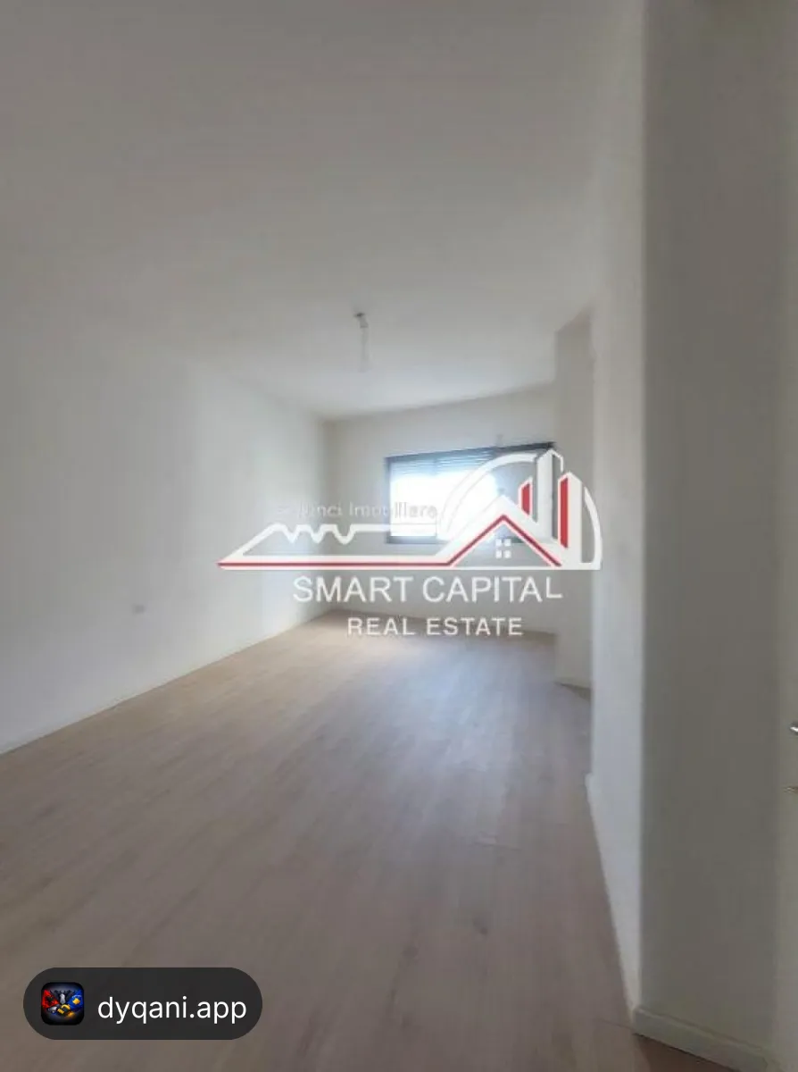 Apartament 2+1 në Shitje – Ndërtim – 1,400€ – Vlorë – I mirë — Vlorë - Foto 8