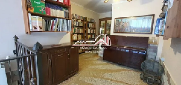 Penthouse 3+1+1+2 në Shitje – Qendra – 345,000€ – I mirë — Vlorë - Foto 1
