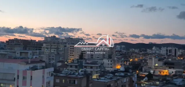 Penthouse 3+1+1+2 në Shitje – Qendra – 345,000€ – I mirë — Vlorë - Foto 4