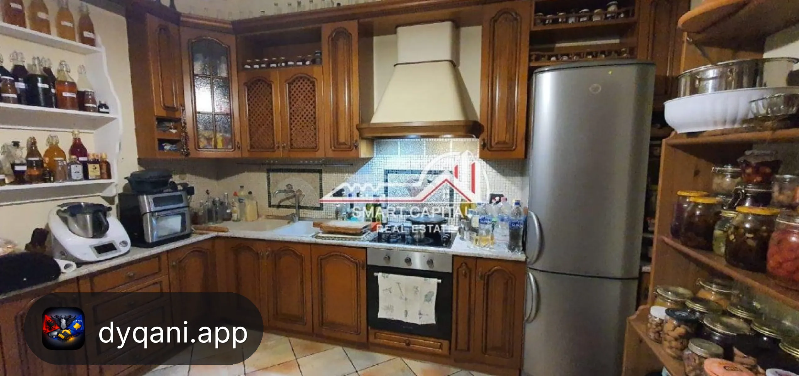 Penthouse 3+1+1+2 në Shitje – Qendra – 345,000€ – I mirë — Vlorë - Foto 10