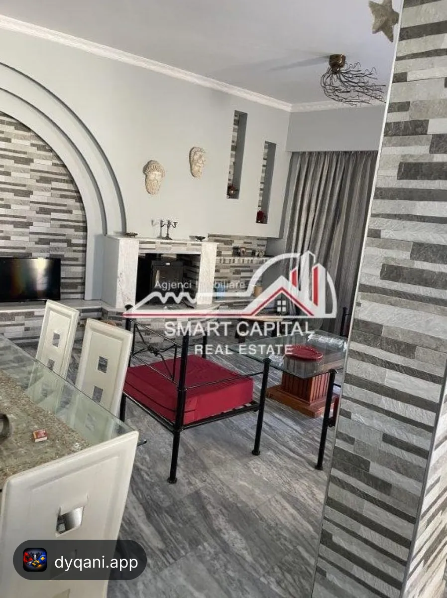 Vilë 2-Katëshe me Qira – Pranë Spitalit – 300€ – Vlorë — Vlorë - Foto 1