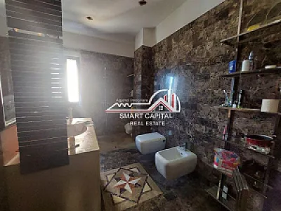 Godinë 5-Katëshe në Shitje – Mundësi – 1,100€ – Vlorë — Vlorë - Foto 6