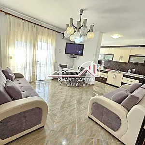 Apartament 1+1 me Qira – Lungomare, Vlorë – 400€ – I mirë — Vlorë - Foto 5