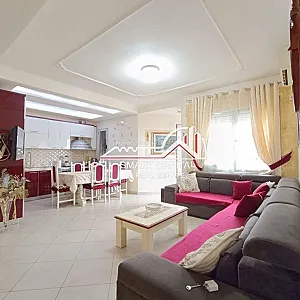 Apartament 2+1 me Qira – Pranë Bibliotekës – 350€ – I mirë — Vlorë - Foto 1