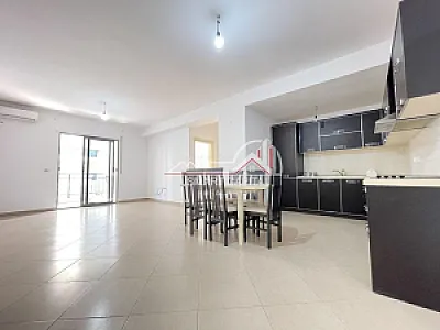 Apartament 2+1 në Shitje – Ish-Kombinati – 152,000€ – I mirë — Vlorë - Foto 2