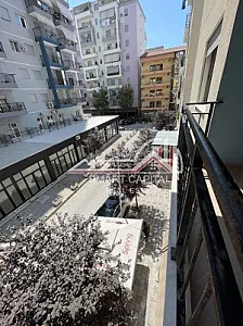 Apartament 2+1 në Shitje – Ish-Kombinati – 152,000€ – I mirë — Vlorë - Foto 3