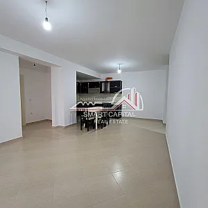 Apartament 2+1 në Shitje – Ish-Kombinati – 152,000€ – I mirë — Vlorë - Foto 7