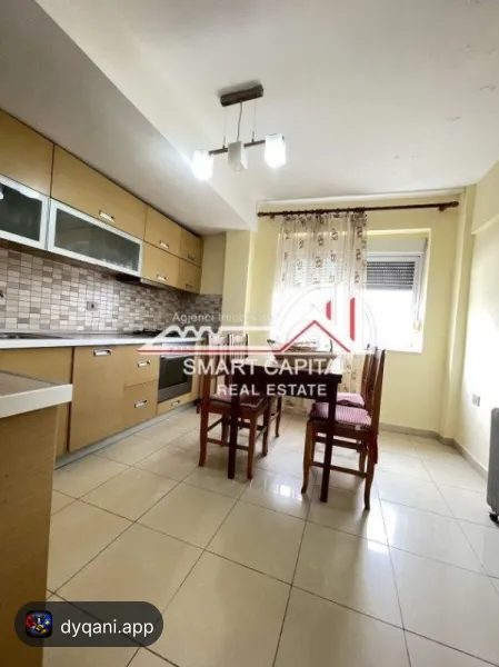 Shitet Apartment 2+1 Ne Qender – 78,000€ – Vlorë – I mirë — Vlorë