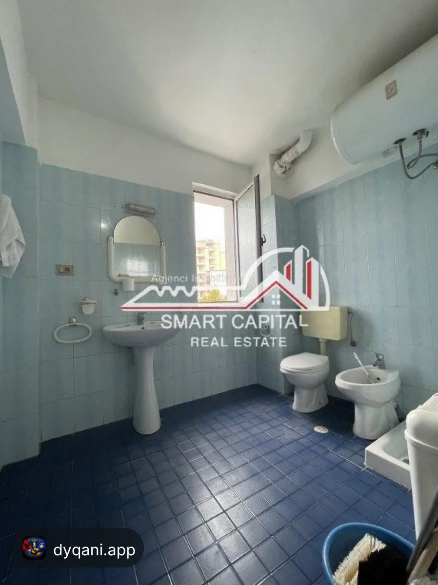 Shitet Apartment 2+1 Ne Qender – 78,000€ – Vlorë – I mirë — Vlorë - Foto 8