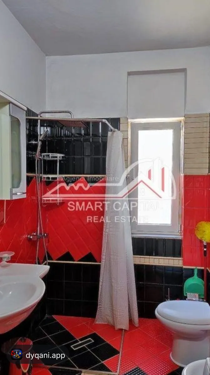 Shitet Apartament 2+1+2 + Garazh – 150,000€ – Vlorë – I mirë — Vlorë - Foto 9