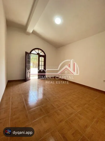 Shtëpi Private + Truall në Shitje – Pranë – 170,000€ — Vlorë