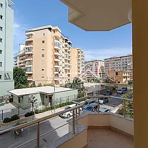 Apartament 1+1 me Qira – Lungomare – 320€ – Vlorë – I mirë — Vlorë - Foto 6