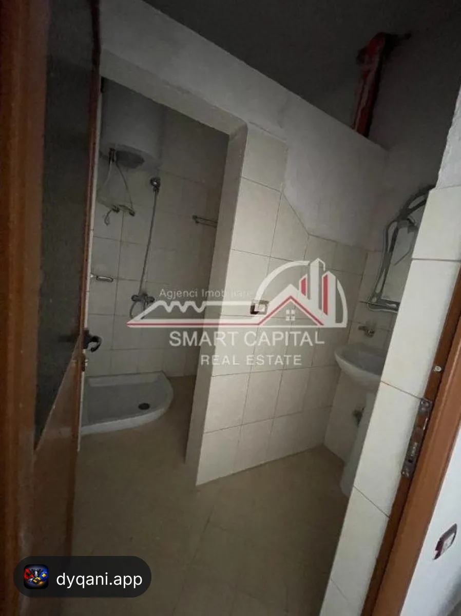 Njësi Shërbimi/Dyqan 312m² me Qera – 500€ – Vlorë – I mirë — Vlorë - Foto 5