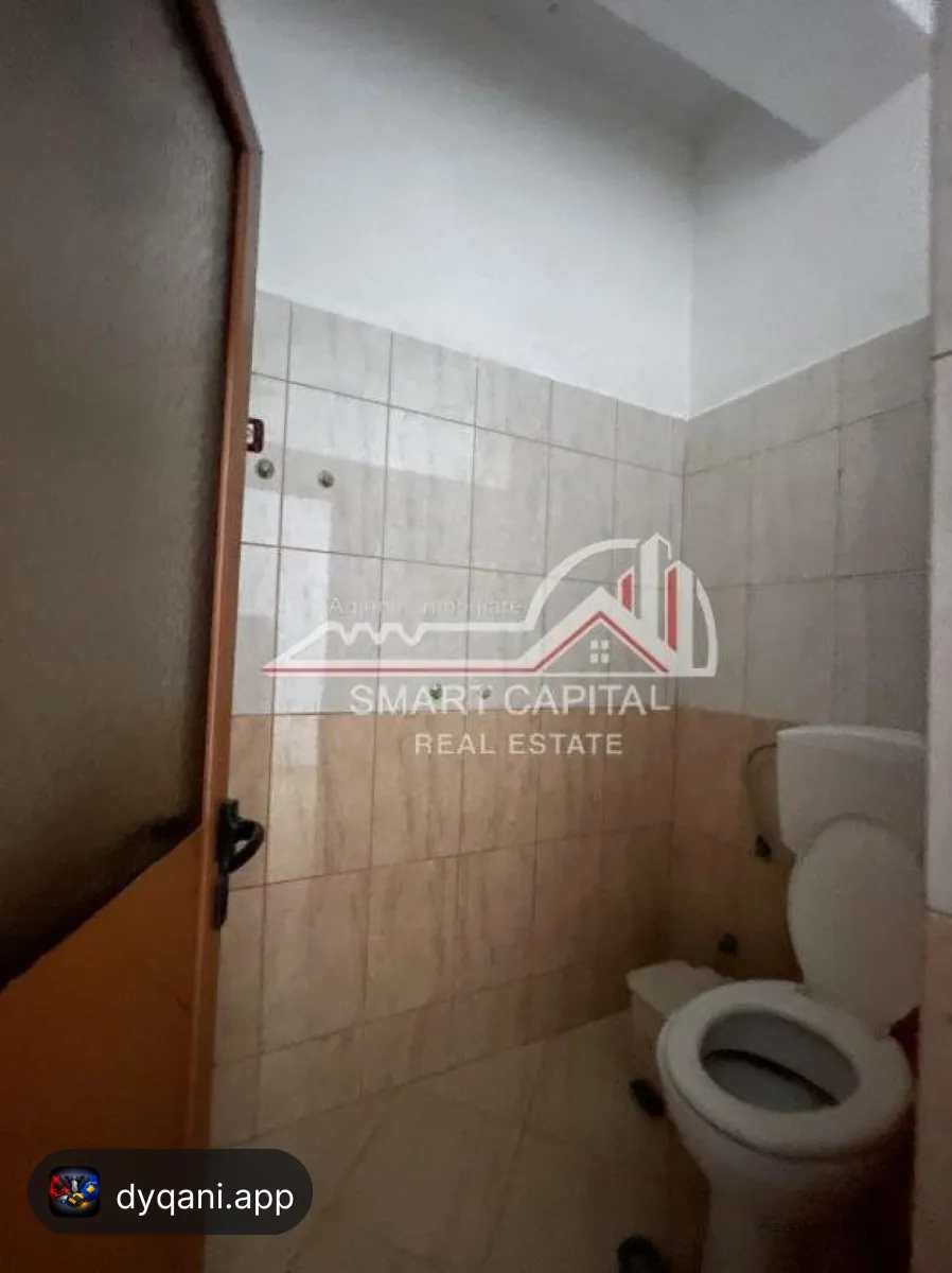 Njësi Shërbimi/Dyqan 312m² me Qera – 500€ – Vlorë – I mirë — Vlorë - Foto 9