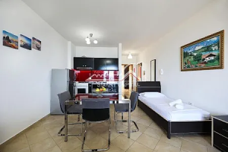 Garzoniere 52m² në Shitje – Pamje Panoramike – 2,000€ — Vlorë - Foto 6