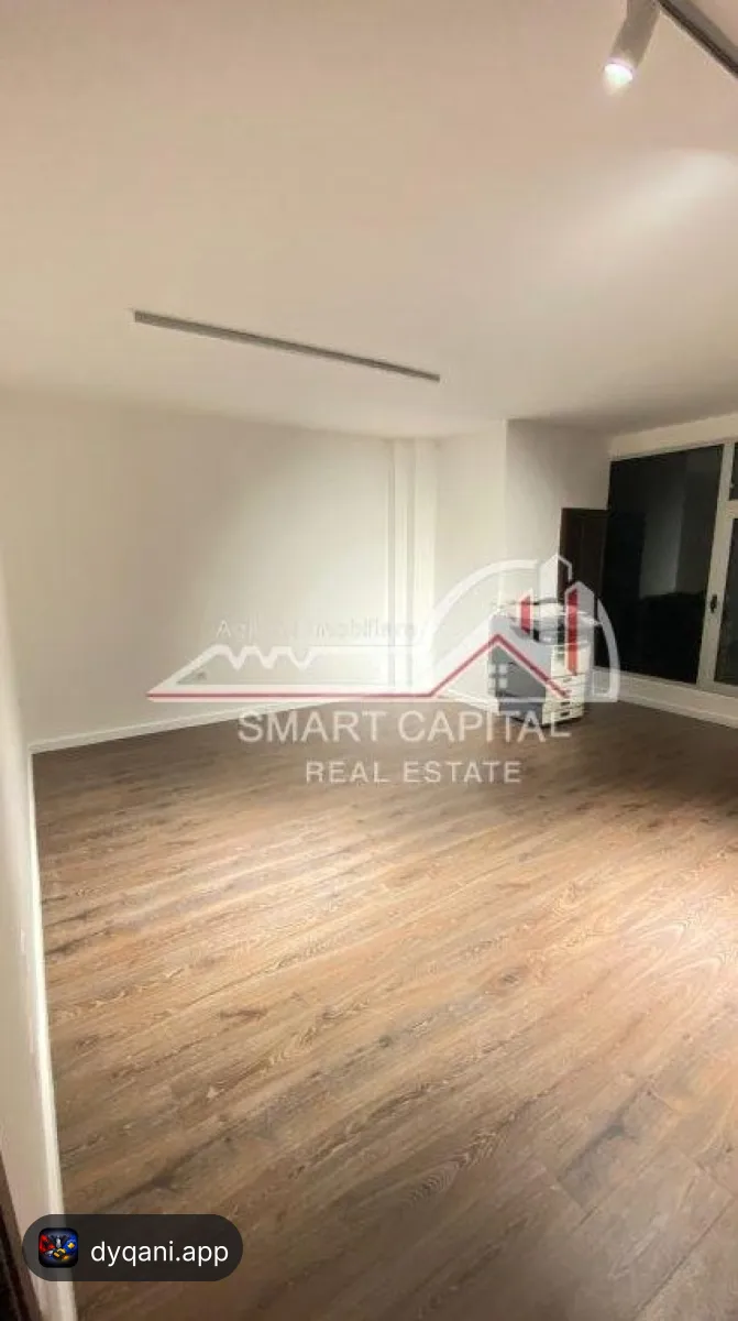 Zyra me Qira – Pranë Gjykatës, 30m² – 300€ – Vlorë – I mirë — Vlorë - Foto 2