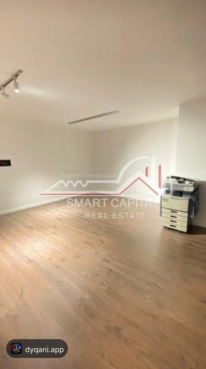 Zyra me Qira – Pranë Gjykatës, 30m² – 300€ – Vlorë – I mirë — Vlorë - Foto 3