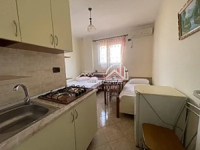 Hotel 22 Dhoma me Qira – Lungomare, Vlorë – 5,000€ – I mirë — Vlorë - Foto 1