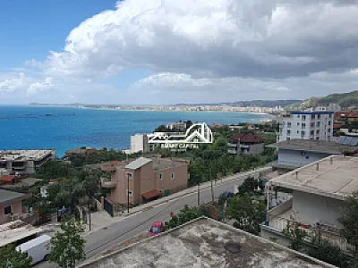 Apartament 2+1 në Shitje – Pamje – 140,000€ – Vlorë – I mirë — Vlorë - Foto 1