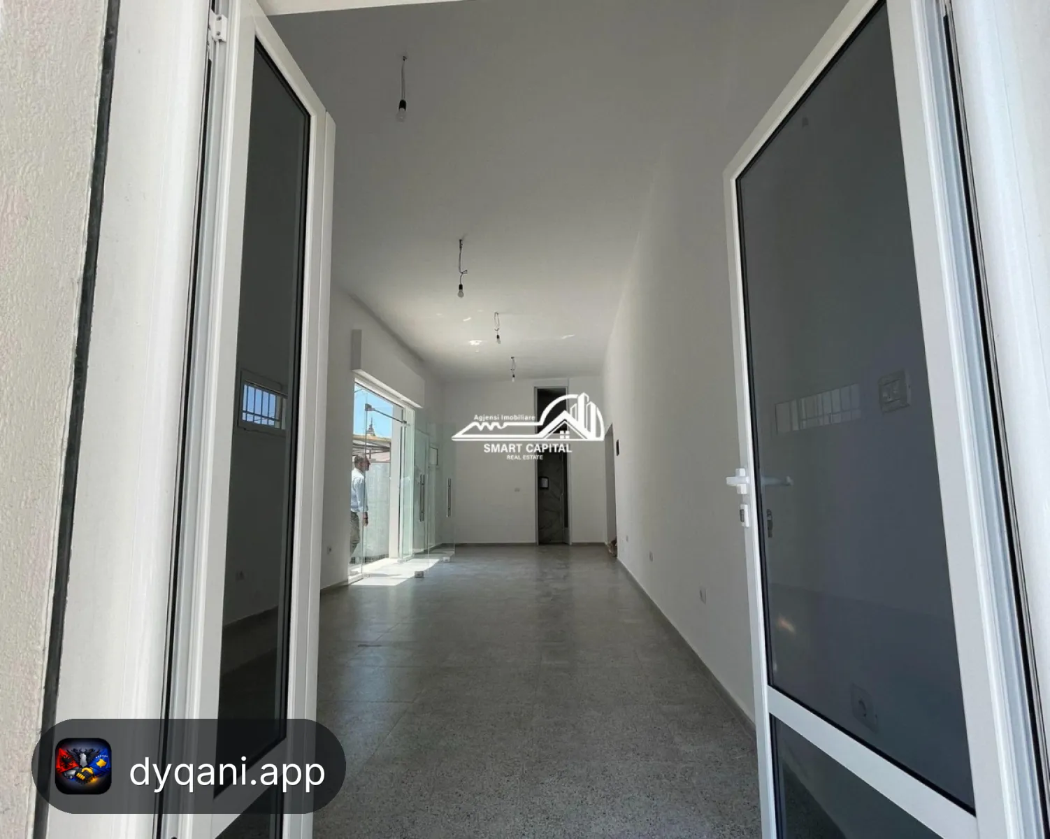 Dyqan 115 m² në Shitje – 3 Ambiente + 2 – 500€ – Vlorë — Vlorë - Foto 9