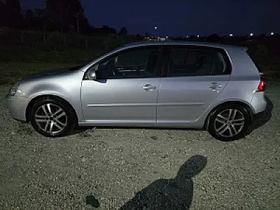 Volkswagen Golf 5 1.9 TDI – 450,000 Lek – Durrës — Durrës - Foto 2