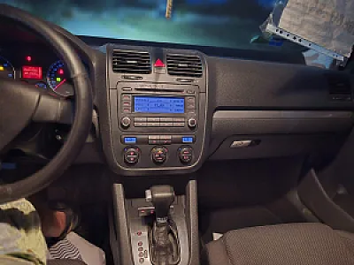 Volkswagen Golf 5 1.9 TDI – 450,000 Lek – Durrës — Durrës - Foto 7