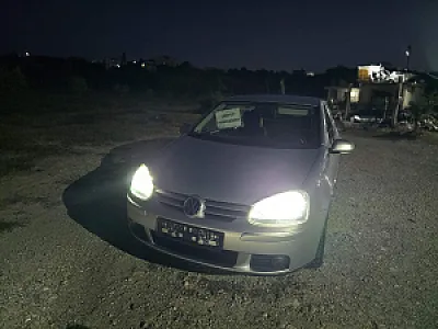 Volkswagen Golf 5 1.9 TDI – 450,000 Lek – Durrës — Durrës - Foto 10