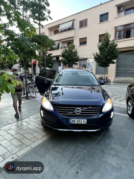 Volvo xc60 3.2 benzinë gaz 2015 – 12,500€ – Berat – I mirë — Berat