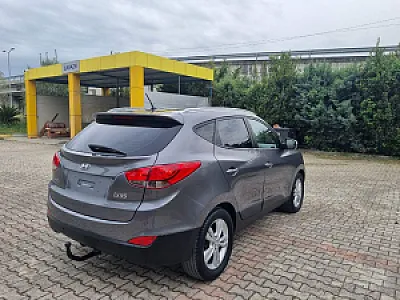 Hyundai ix35 (tucson) 1.6 benzinë – 5,500 Lek – Durrës — Durrës - Foto 4