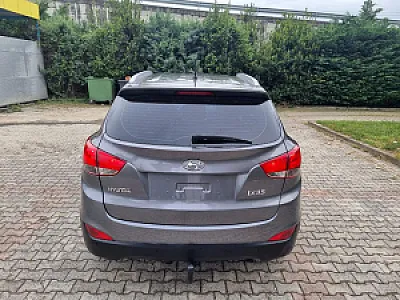 Hyundai ix35 (tucson) 1.6 benzinë – 5,500 Lek – Durrës — Durrës - Foto 6