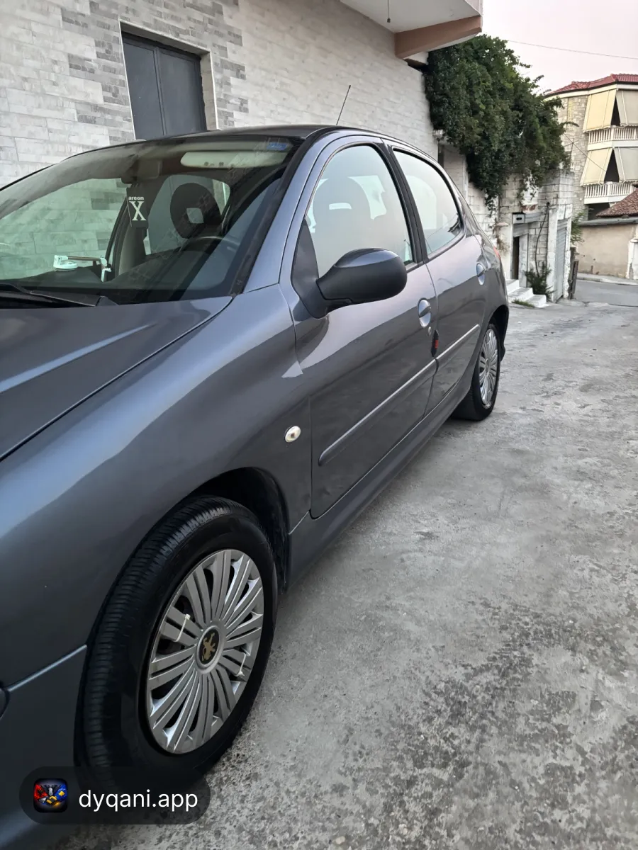 Peugeot 206 1.4 nafte – 2,500 Lek – Peqin – I mirë — Peqin - Foto 2