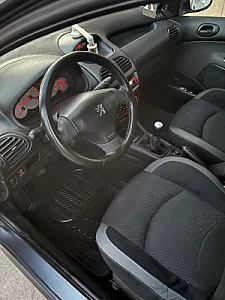 Peugeot 206 1.4 nafte – 2,500 Lek – Peqin – I mirë — Peqin - Foto 7