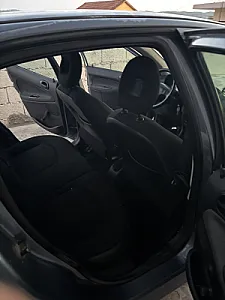 Peugeot 206 1.4 nafte – 2,500 Lek – Peqin – I mirë — Peqin - Foto 9
