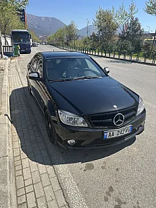 Mercedes w204 2007 ne gjendje – 700,000 Lek – Tiranë — Tiranë - Foto 1