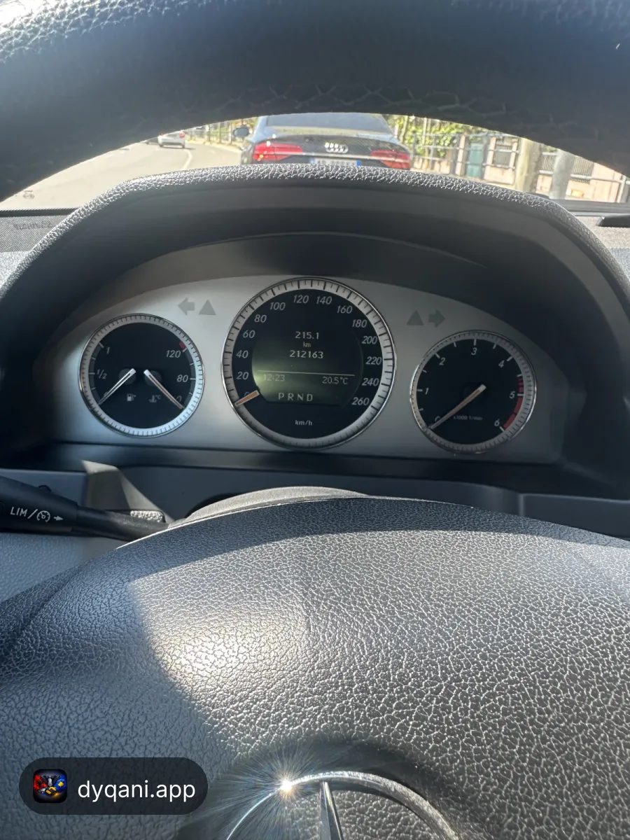 Mercedes w204 2007 ne gjendje – 700,000 Lek – Tiranë — Tiranë - Foto 6