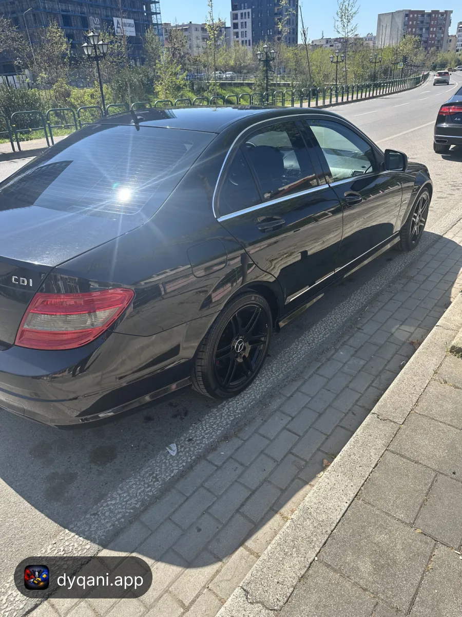 Mercedes w204 2007 ne gjendje – 700,000 Lek – Tiranë — Tiranë - Foto 9