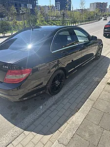 Mercedes w204 2007 ne gjendje – 700,000 Lek – Tiranë — Tiranë - Foto 9