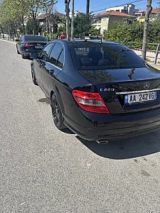 Mercedes w204 2007 ne gjendje – 700,000 Lek – Tiranë — Tiranë - Foto 10