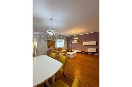 Apartament 2+1 me Qira – Mobiluar – 800€ – Tiranë – I mirë — Tiranë - Foto 9