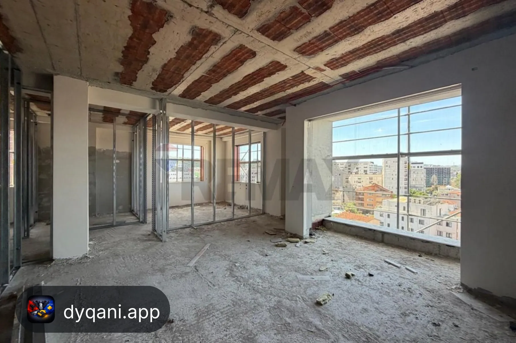 Shitet Apartament 2+1, 101.2m² – 233,000€ – Tiranë – I mirë — Tiranë - Foto 3