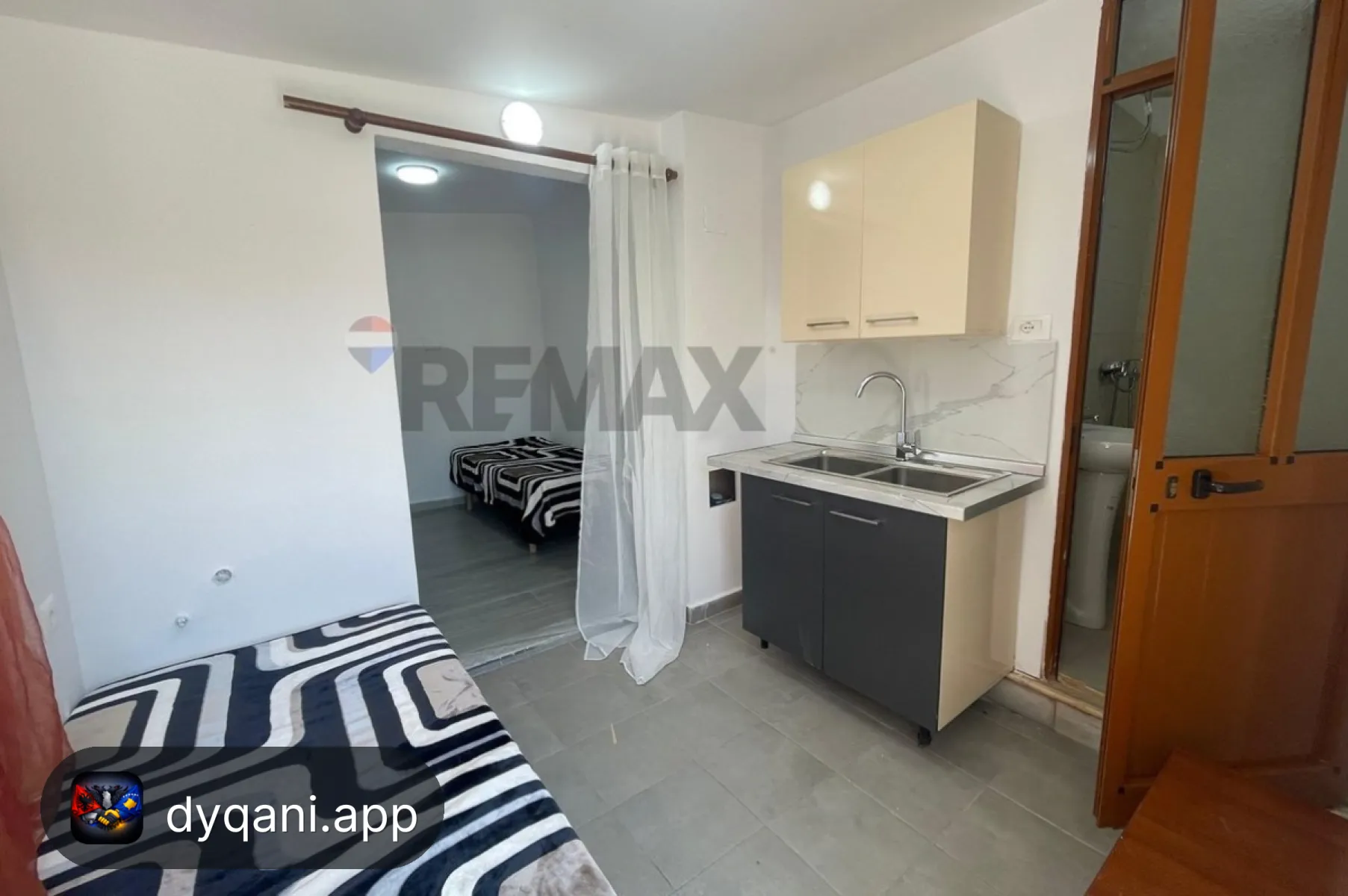 Me Qira Apartament 1+1 – Rruga – 25,000 Lek – Tiranë — Tiranë - Foto 4
