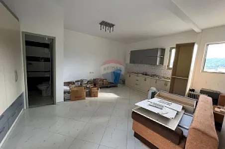 Me Qira Apartament 1+1, 22m² – 35,000 Lek – Tiranë – I mirë — Tiranë - Foto 3